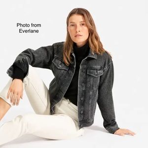 EVERLANE - The Denim Jacket in Washed Black, size Large, 100% Cotton